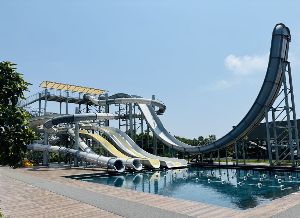 Pool Jacaranda Luxury Resort