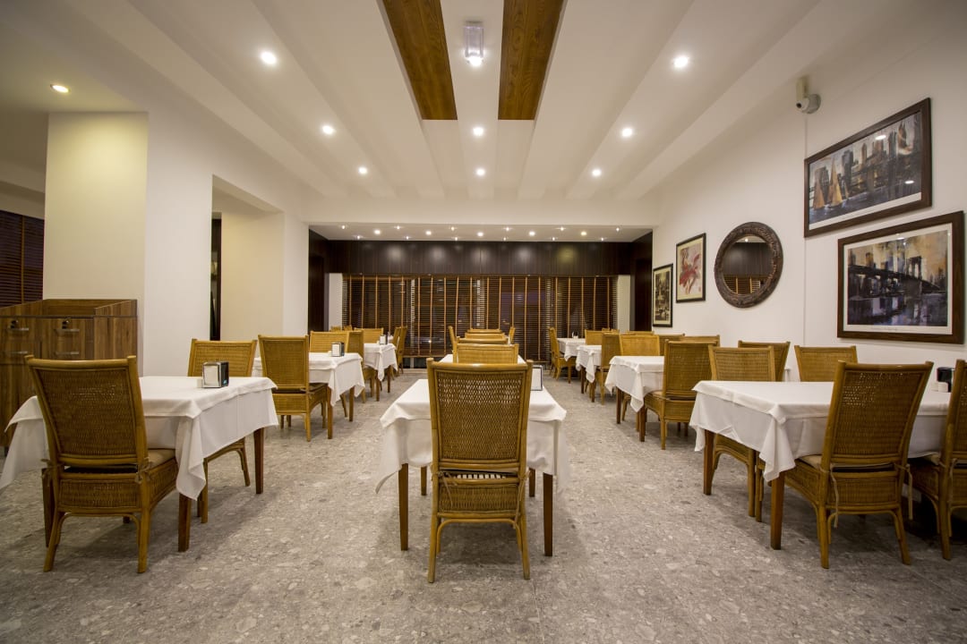 Gastro Munamar Beach Residence