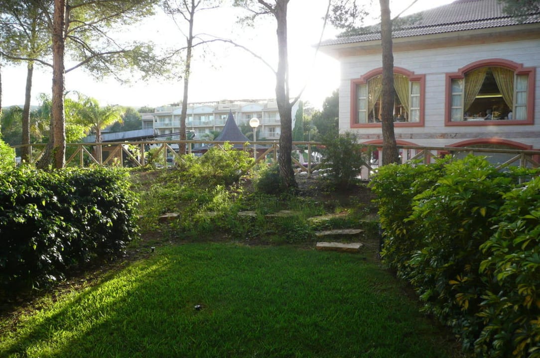 Blick vom Zimmer zum Restaurant VIVA Cala Mesquida Suites & Spa 16+