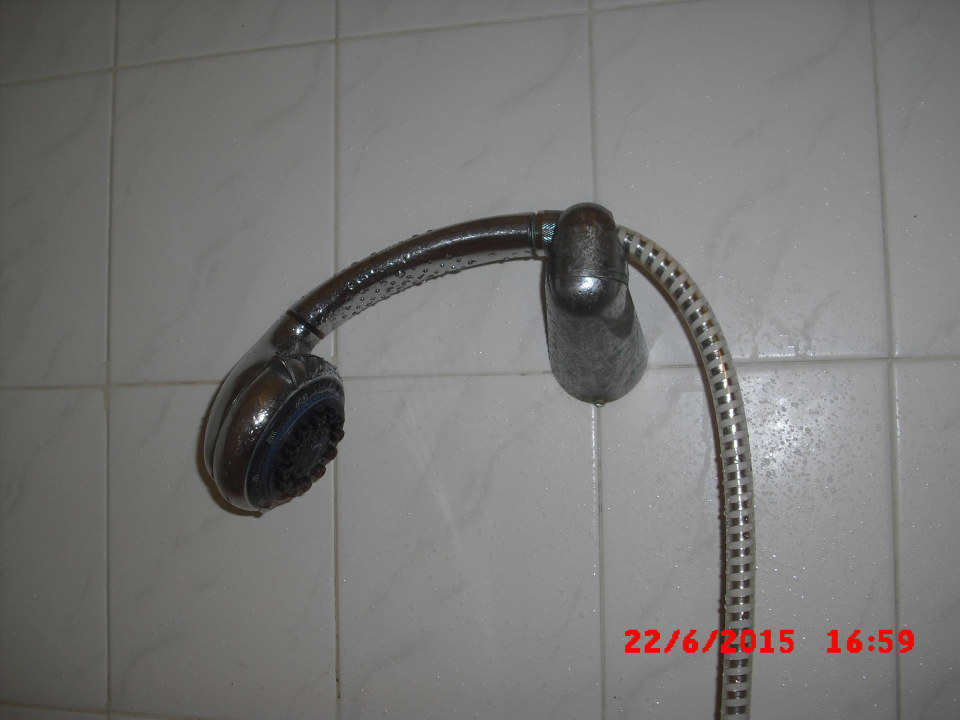 Duschkopf im Bad konnte nicht befestigt werden, Samian Blue Seaside Hotel