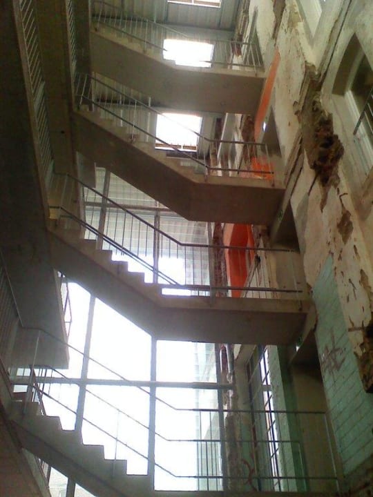 Blick ins Treppenhaus Factory Hotel