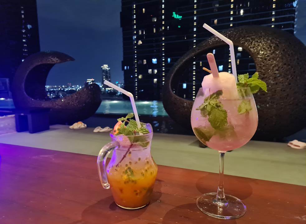 Pool Eastin Grand Hotel Sathorn