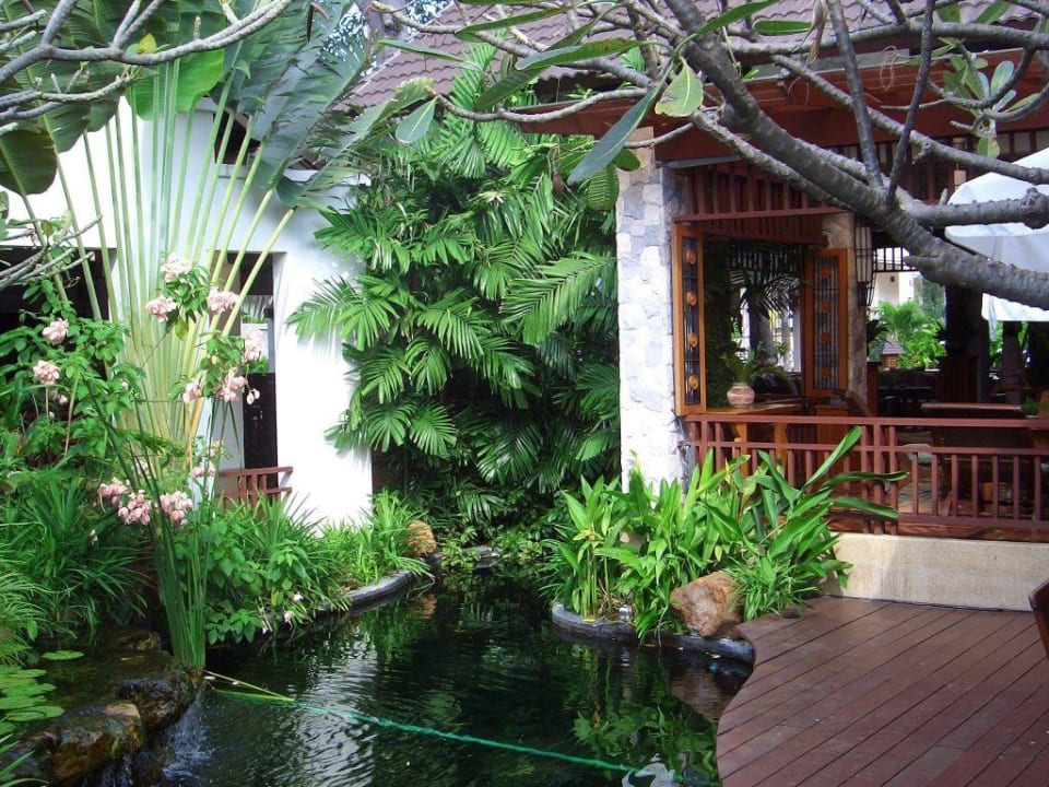 Lobby des Hotels Woodlands Hotel & Resort