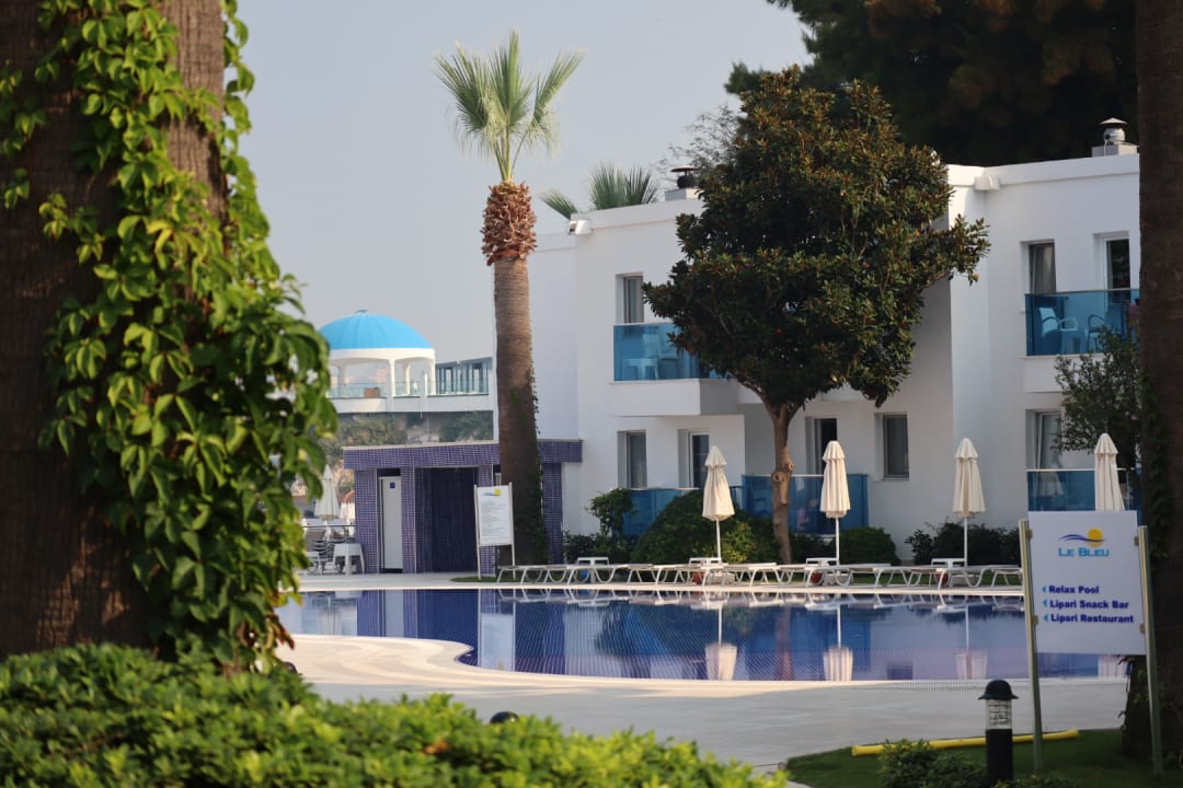 Außenansicht Le Bleu Hotel & Resort