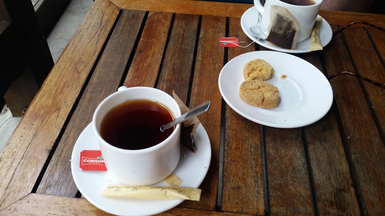 Jeden Tag von 3 bis 5 Tee und Kekse  Ocean Villas Hotel