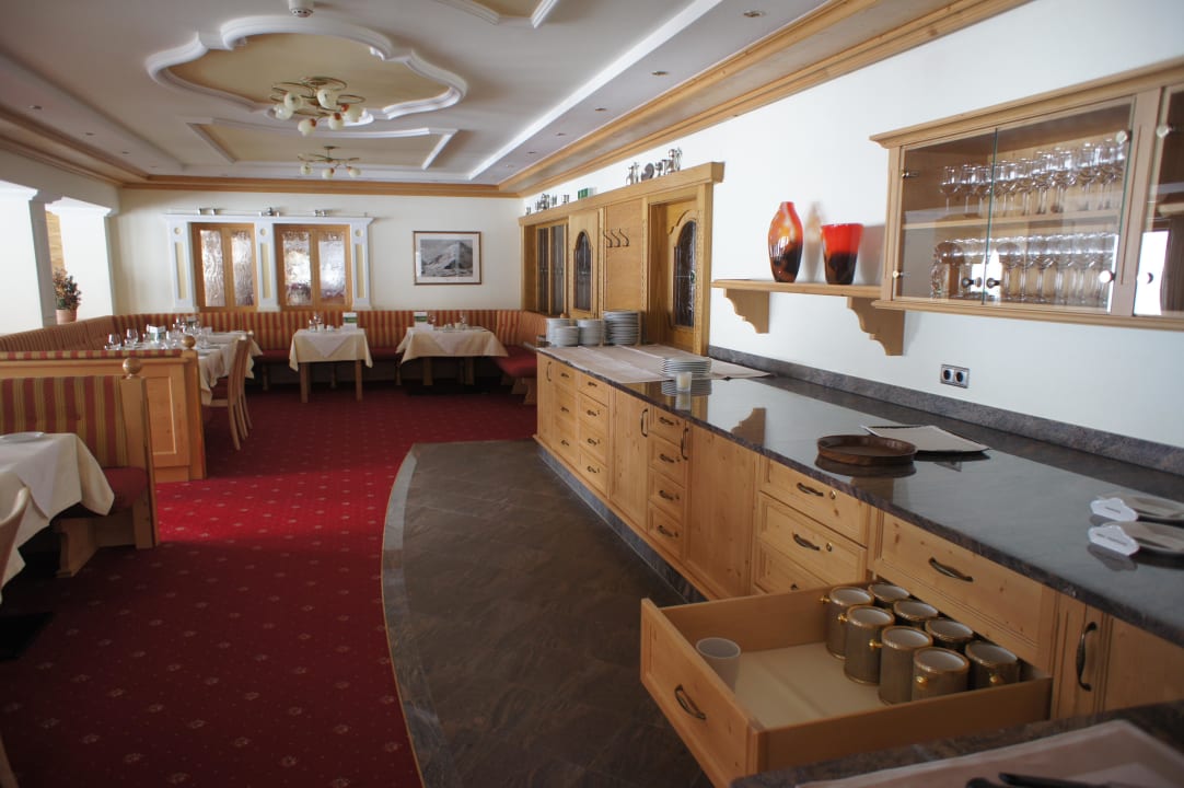 Restaurant/Buffet im Alpenhotel Tirol zu Galtür Alpenhotel Tirol