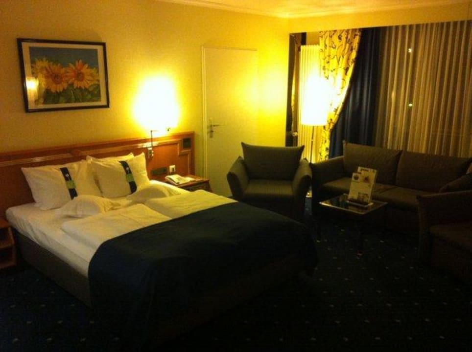 Studio / Bett Leonardo Hotel Hannover Airport