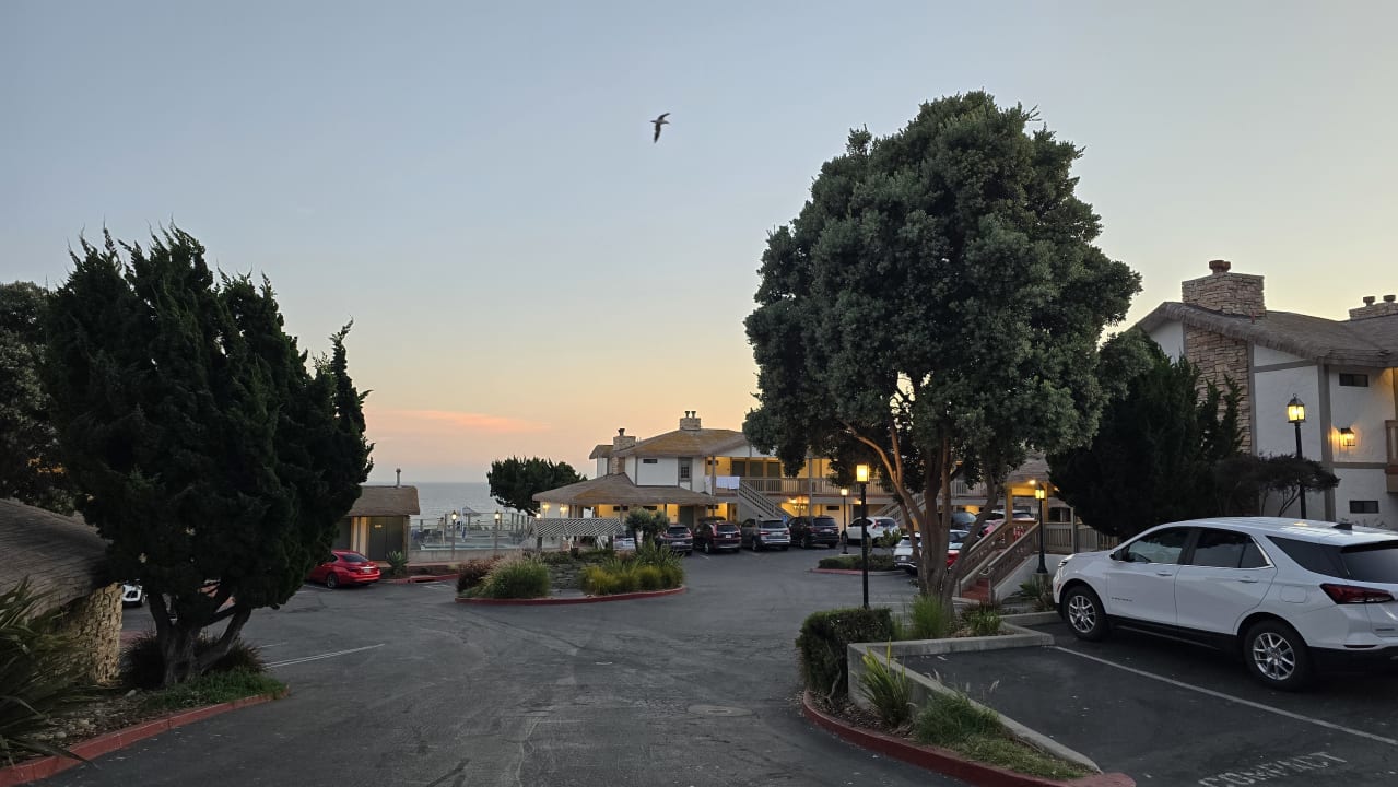 Außenansicht Hotel Cottage Inn By the Sea