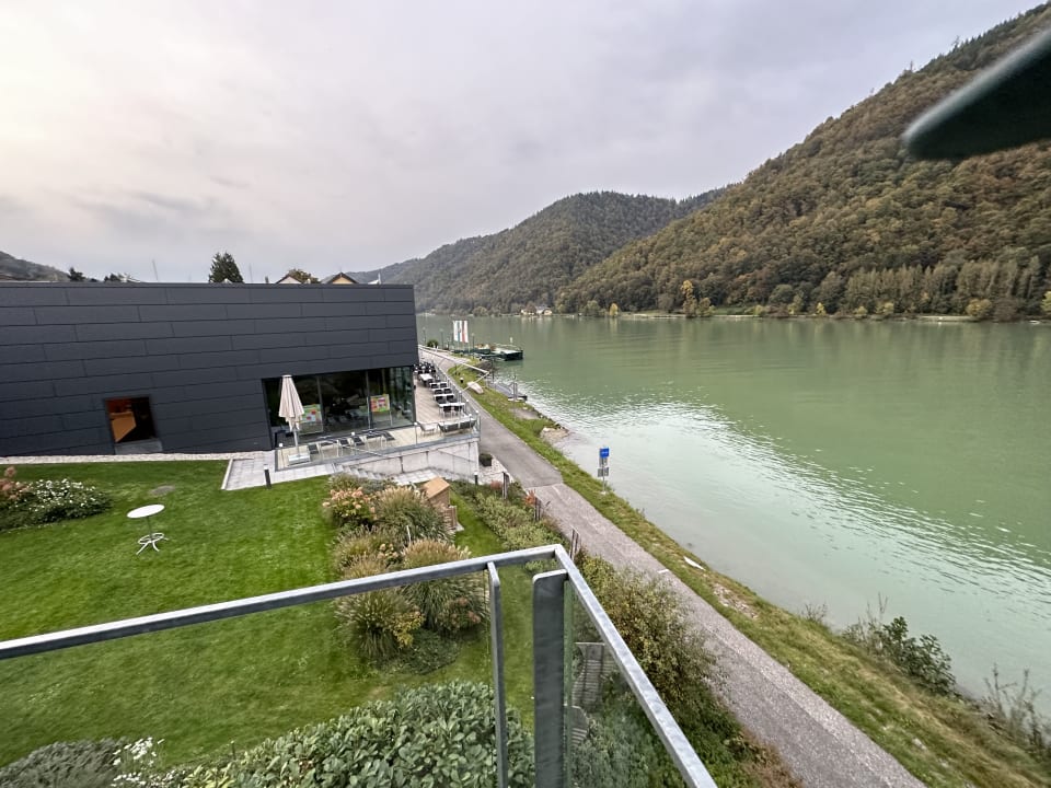 Ausblick Wesenufer Hotel & Seminarkultur an der Donau