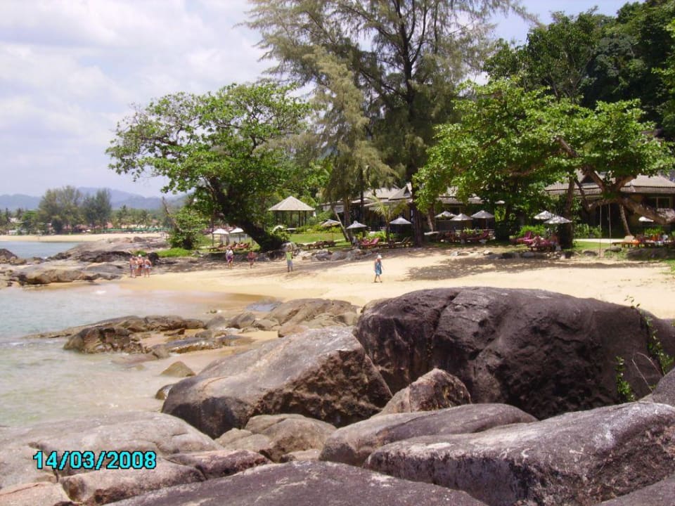 Strandabschnitt rechts  Moracea by Khao Lak Resort