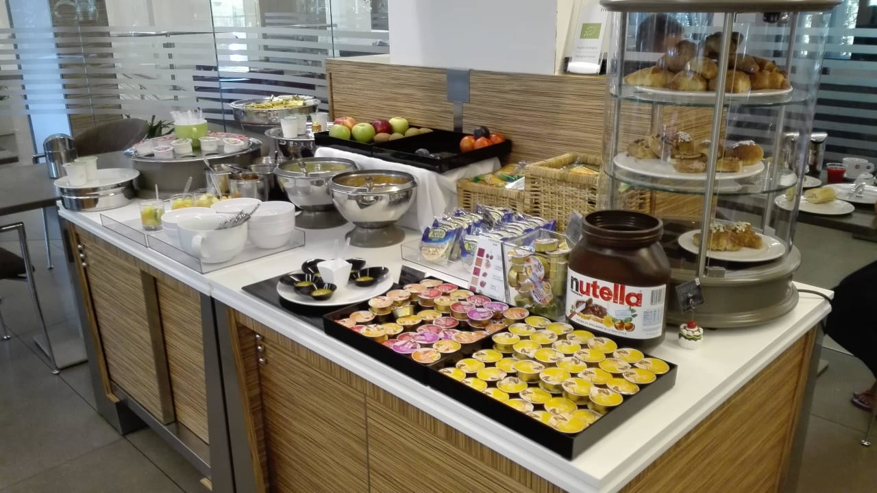 Frühstücksbuffet Mercure Villa Romanazzi Carducci Bari