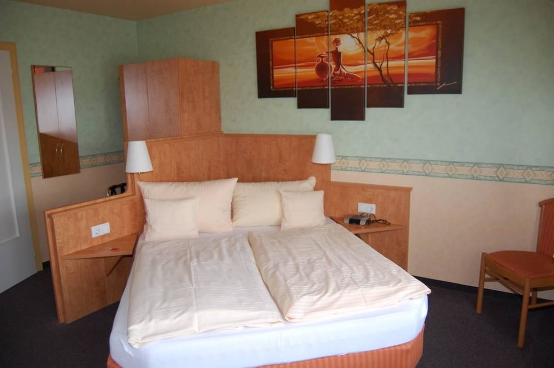 Zimmer 5 mit Blick in die Rheinebene Landgasthof Jägerstübchen