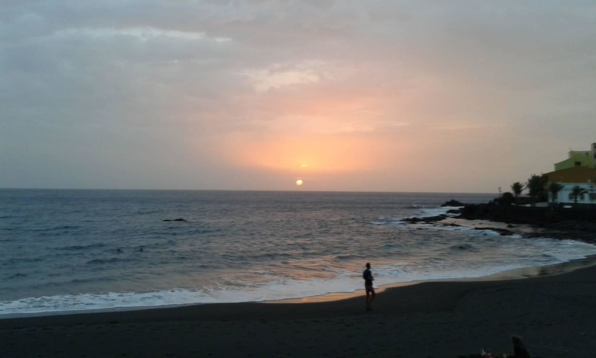 Strand beim Sonnenuntergang Hotel Playa Calera