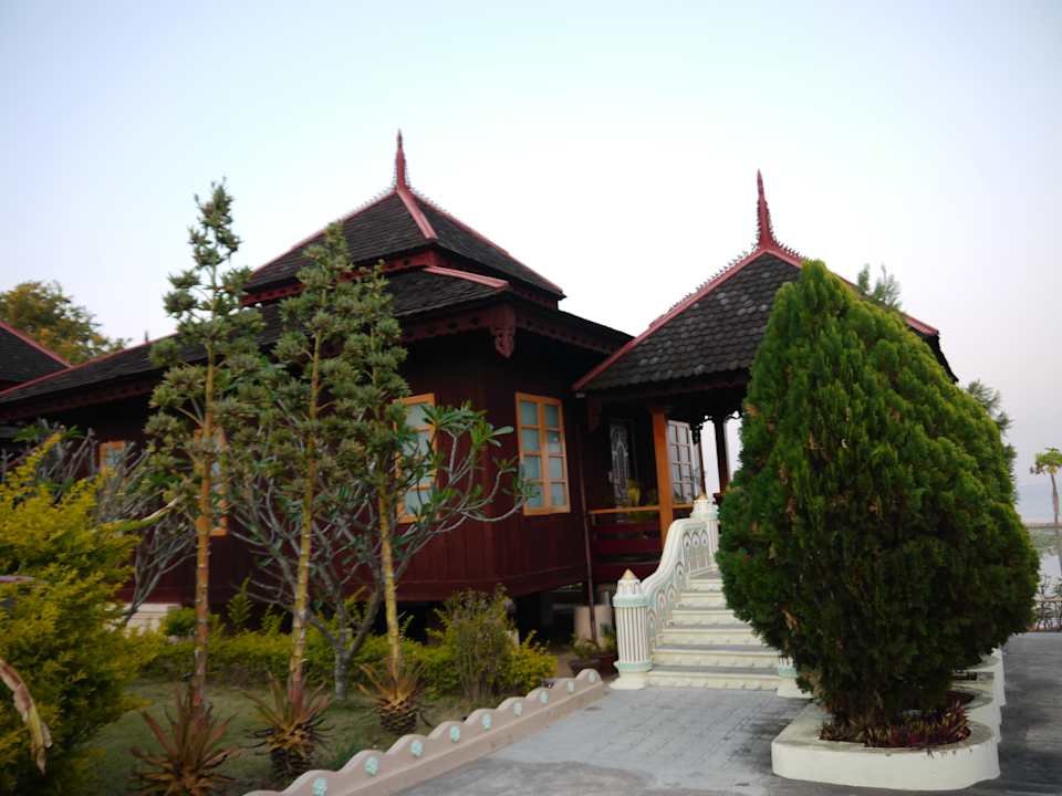 Deluxbungalows Hupin Inle Khaung Daing Village Resort