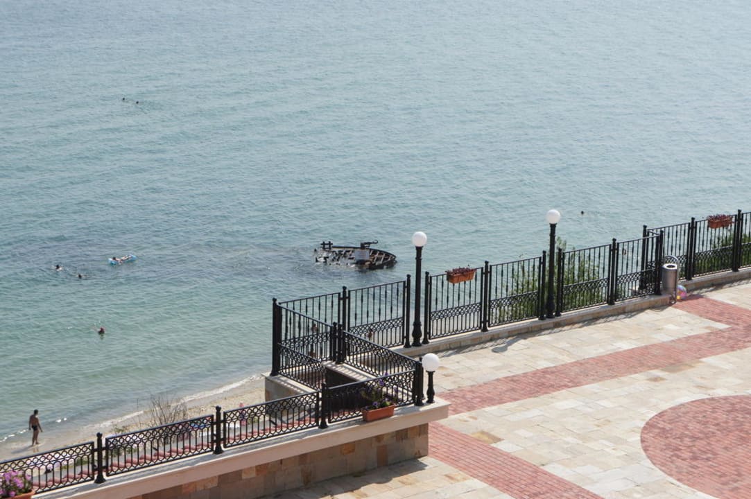 Ship Hotel Tiva del Mar Beach