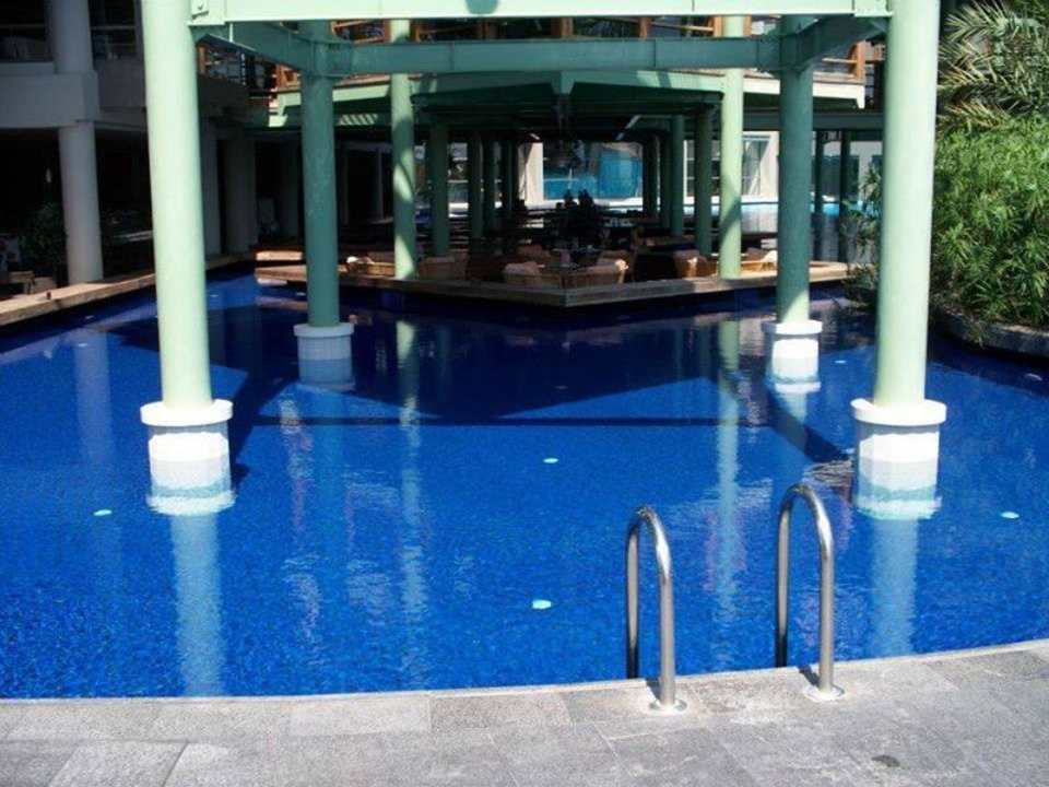 - Limak Lara Deluxe Hotel & Resort