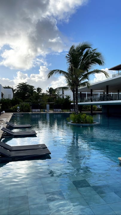 Pool Live Aqua Punta Cana - All Inclusive - Adults Only