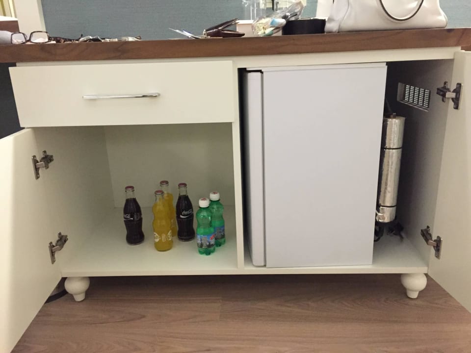 Minibar nicht angeschlossen Well Palace Side