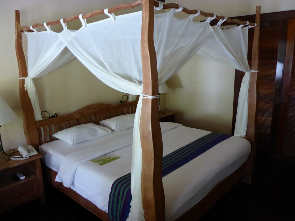 Zimmer Filitheyo Island Resort