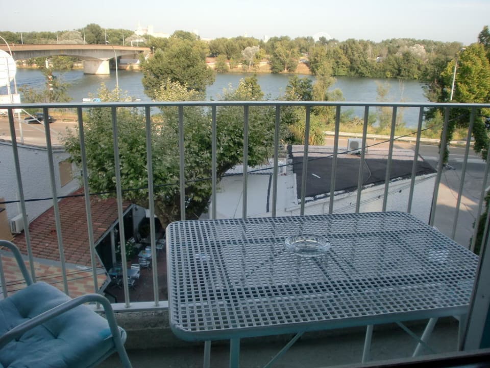 Balkon mit Rhoneblick O'Cub Hotel