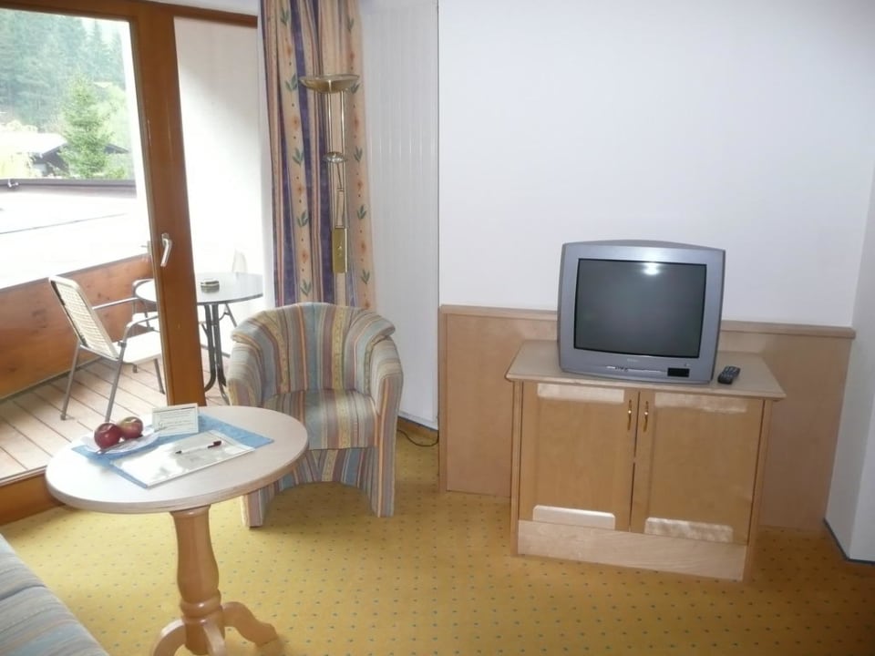 Sitzecke im Hotelzimmer Verwöhnhotel Kristall