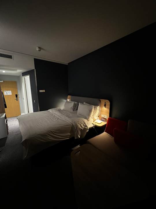 Zimmer Holiday Inn Express Frankfurt - Airport