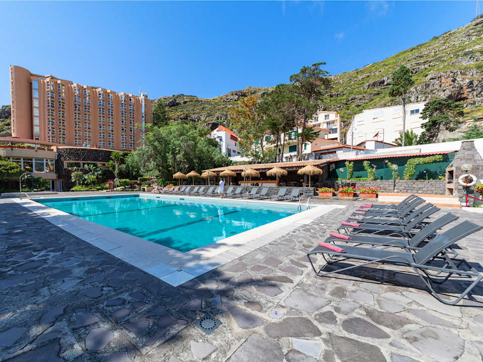 Pool Hotel Dom Pedro Madeira