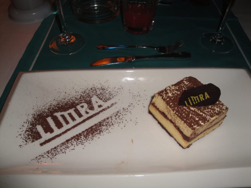 Dessert vom italienischem Restaurant Limak Limra Hotel & Resort