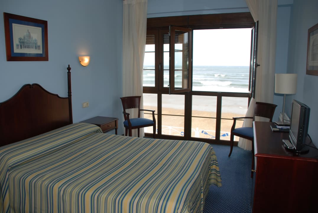 Room with sea view - Habitación con vistas Hotel Ribadesella Playa