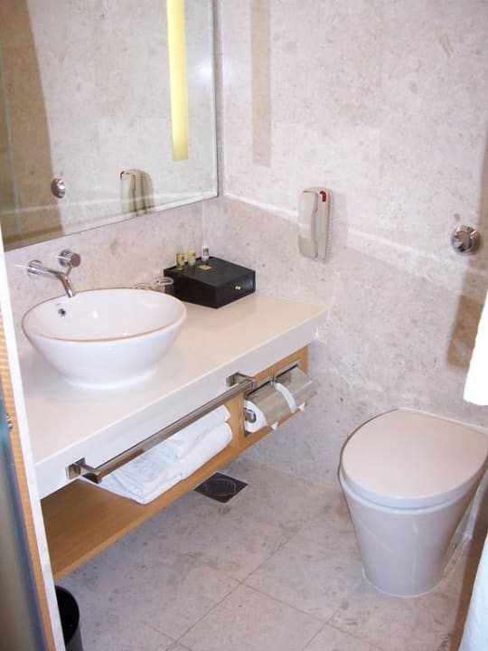 Badezimmer The Robertson House by the Crest Collection