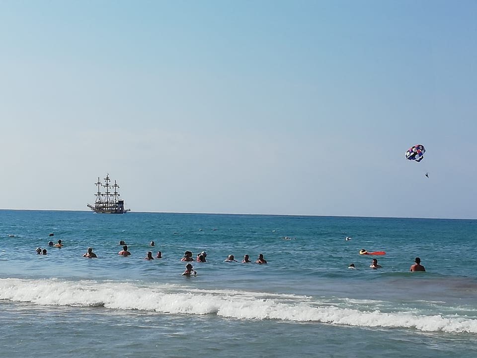 Strand Side Aquamarin Resort & Spa