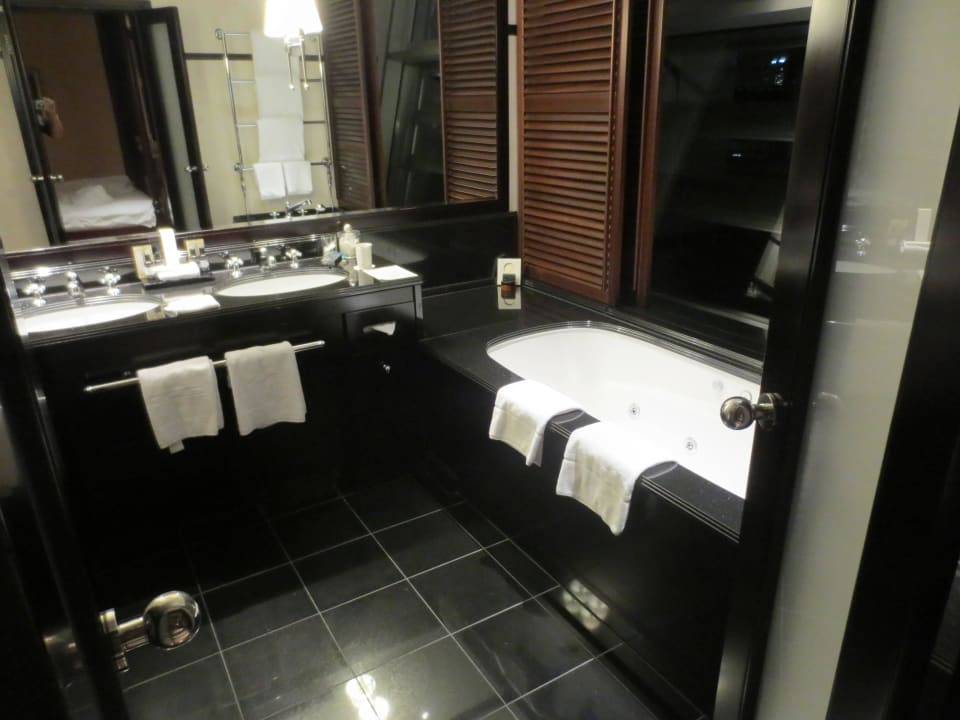 Badezimmer Suite 678 Hotel Adlon Kempinski Berlin