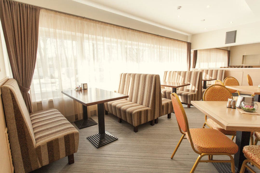 Restaurant Hotel AirInn Vilnius
