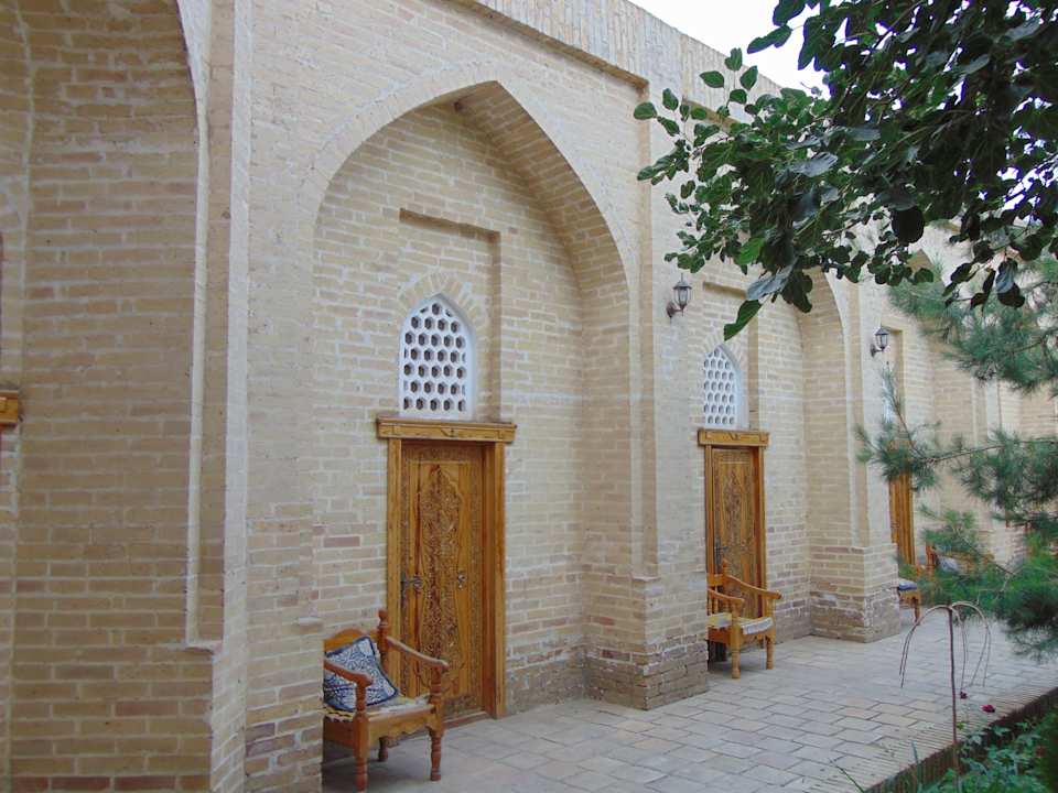 Außenansicht Madrasah Polvon-Qori Boutique