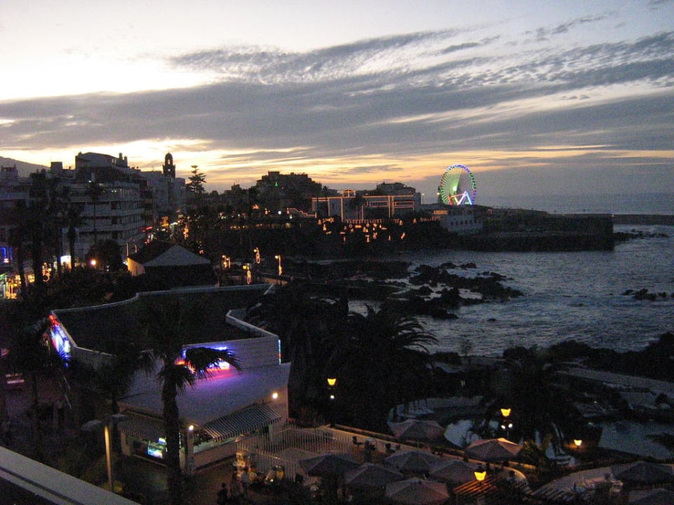 Blick vom Balkon bei Nacht Hotel ValleMar