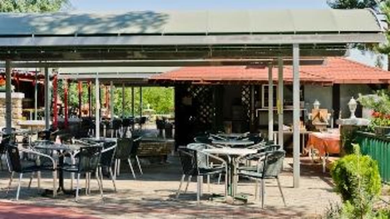 Letní terasa Hotel Myslivna