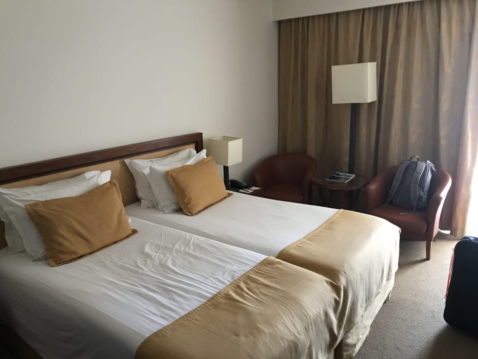 Zimmer PortoBay Falésia