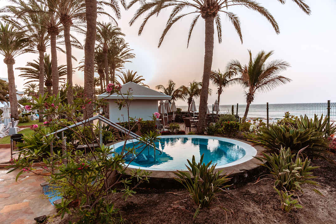 Pool Hotel Riu Palace Tres Islas