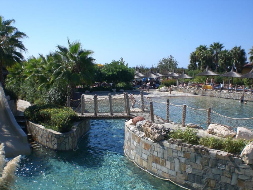 Amazon Water World Club Grand Side