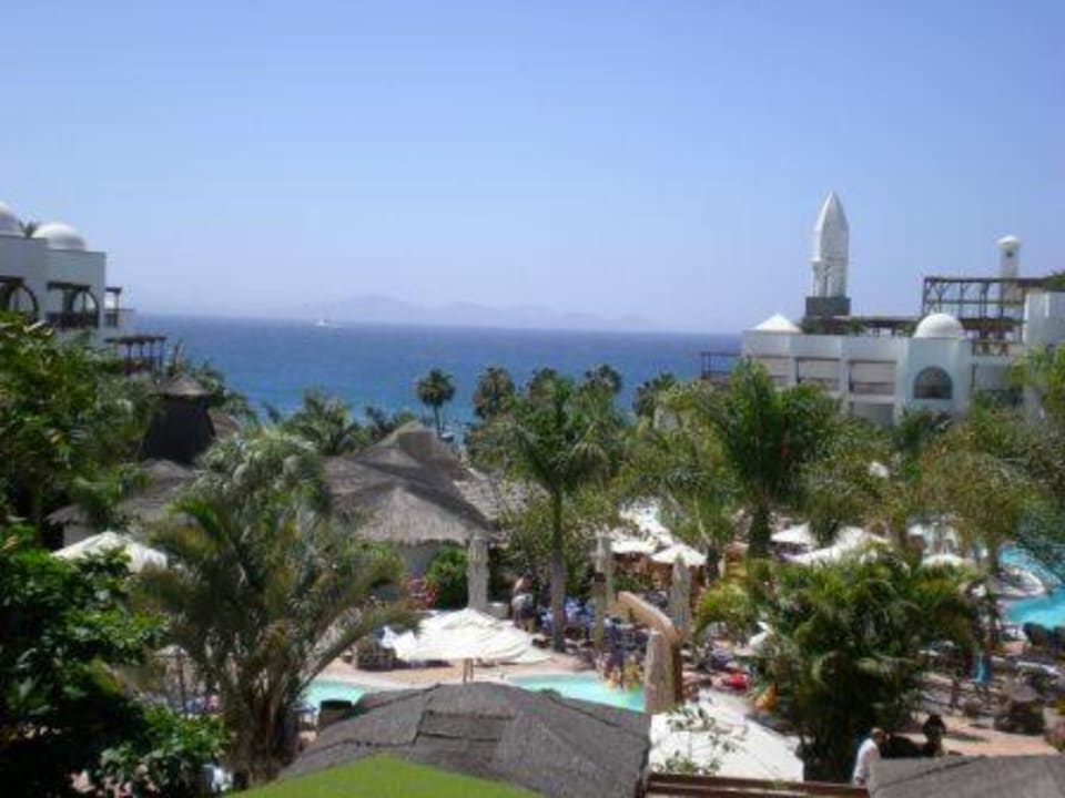 Blick von der Terrasse der Cocktailbar Princesa Yaiza Suite Hotel Resort
