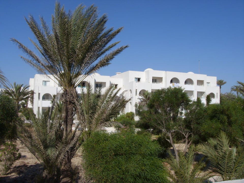 Ausblick von der Bungalow Terrasse aufs Haupthaus Hotel El Mouradi Djerba Menzel