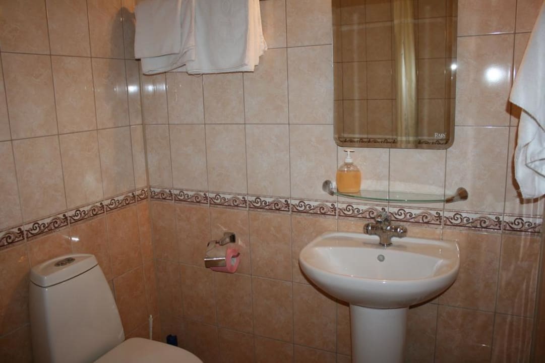 Modernes Bad Hotel Nevsky Inn