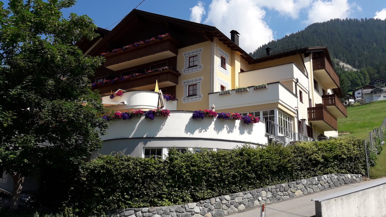 Außenansicht BergSpa & Hotel Zamangspitze