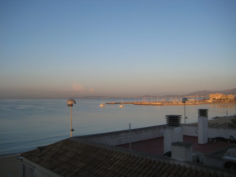 Morgens 8 Uhr, Ausblick aus Zimmer 402 Hotel Edén Palma Playa - Adults Only