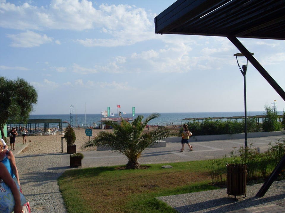 Strandpromenade Grand Seker Hotel
