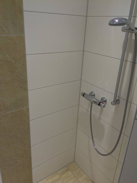 Riesige Dusche Unsere Stadtvilla Garni