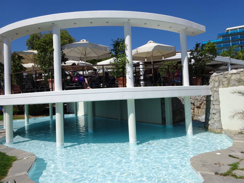 Pool-Bar Hotel Calypso Beach