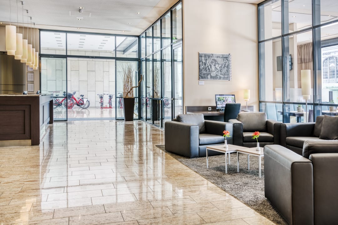 Lobby IntercityHotel Dresden