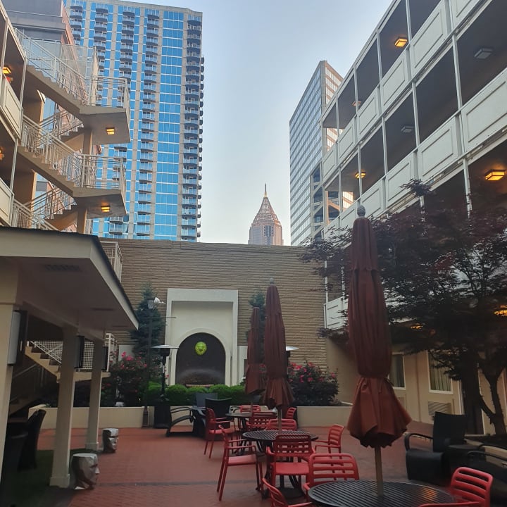 Gastro Inn at the Peachtrees