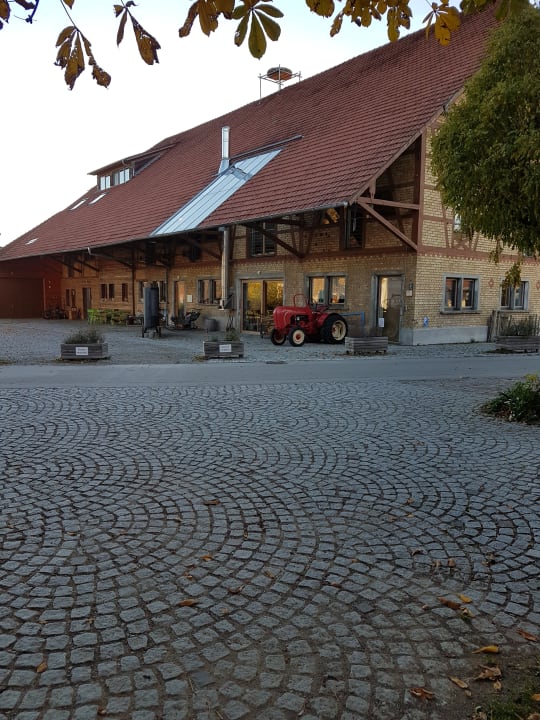 Außenansicht Gut Hügle Erlebnisbauernhof